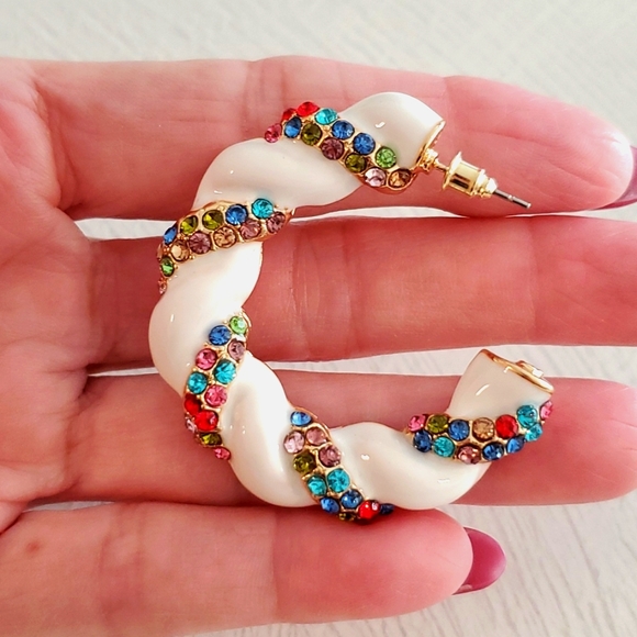 White metal multicolor rhinestones open back hoops Dazzling - Picture 2 of 5